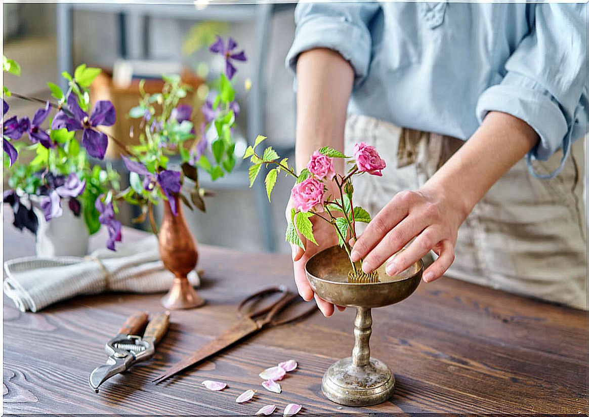 Woman making an Ikebana